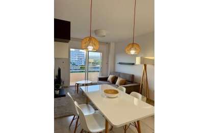 Resale - Apartment - Middle Floor Apartment - Marbella - La Campana