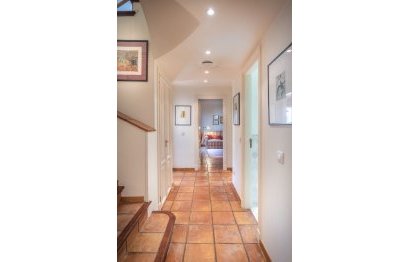 Resale - Apartment - Penthouse - Marbella - Nueva Andalucia