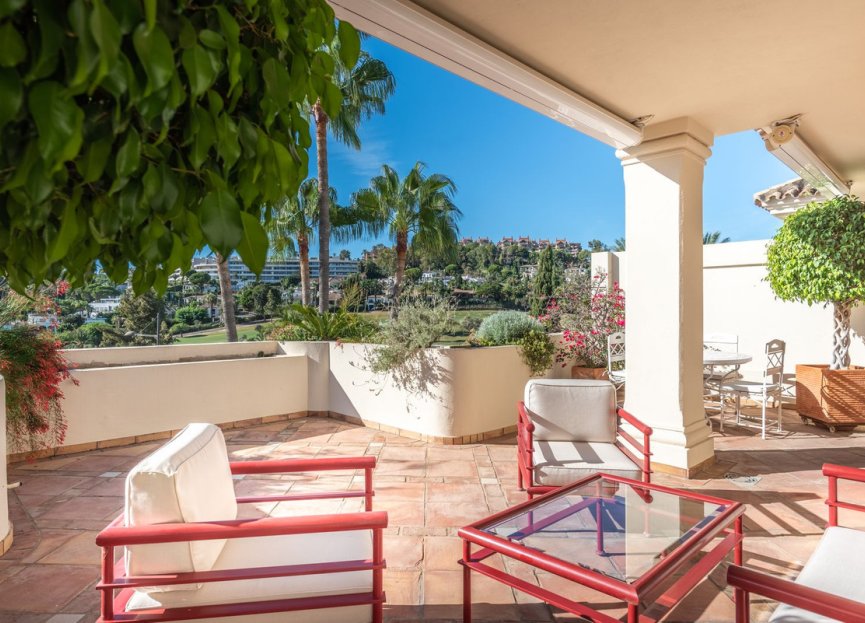 Resale - Apartment - Penthouse - Marbella - Nueva Andalucia