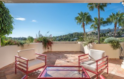 Resale - Apartment - Penthouse - Marbella - Nueva Andalucia