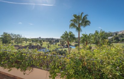 Resale - Apartment - Penthouse - Marbella - Nueva Andalucia