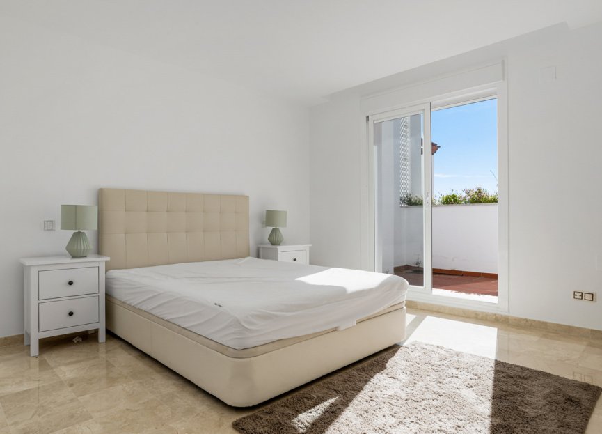 Resale - Apartment - Duplex - Marbella - Nueva Andalucia