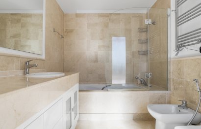 Resale - Apartment - Duplex - Marbella - Nueva Andalucia