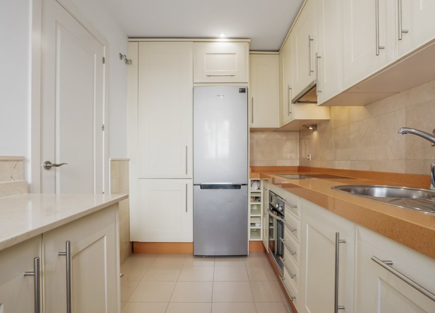 Resale - Apartment - Duplex - Marbella - Nueva Andalucia