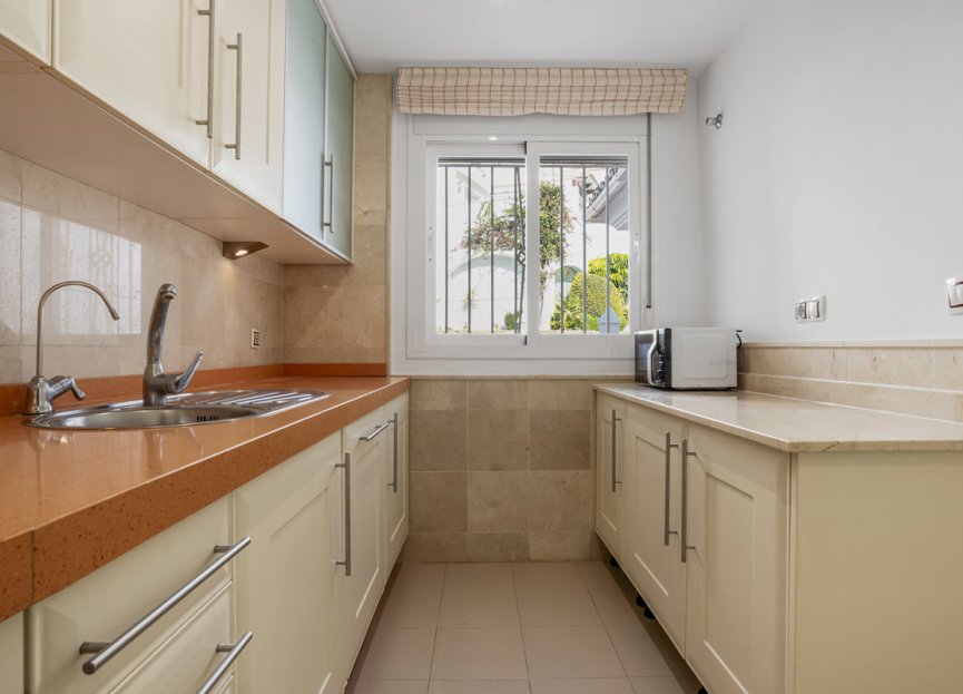 Resale - Apartment - Duplex - Marbella - Nueva Andalucia