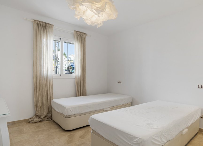 Resale - Apartment - Duplex - Marbella - Nueva Andalucia