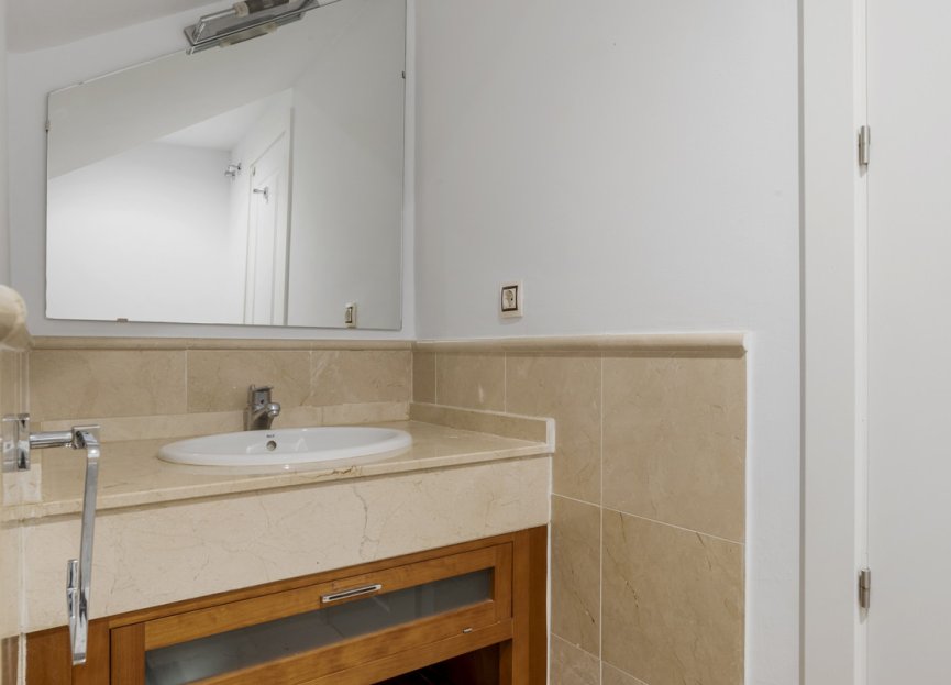 Resale - Apartment - Duplex - Marbella - Nueva Andalucia