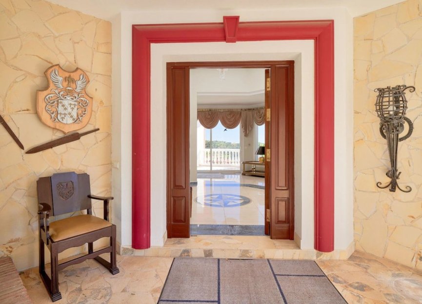 Resale - House - Detached Villa - Marbella - Las Chapas