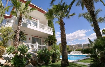 Resale - House - Detached Villa - Marbella - Las Chapas