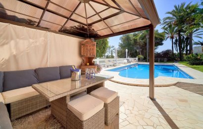 Resale - House - Detached Villa - Marbella - Las Chapas