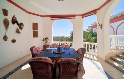 Resale - House - Detached Villa - Marbella - Las Chapas