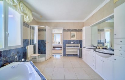 Resale - House - Detached Villa - Marbella - Las Chapas