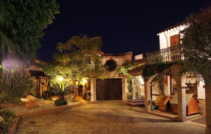 Resale - House - Detached Villa - Marbella - Las Chapas