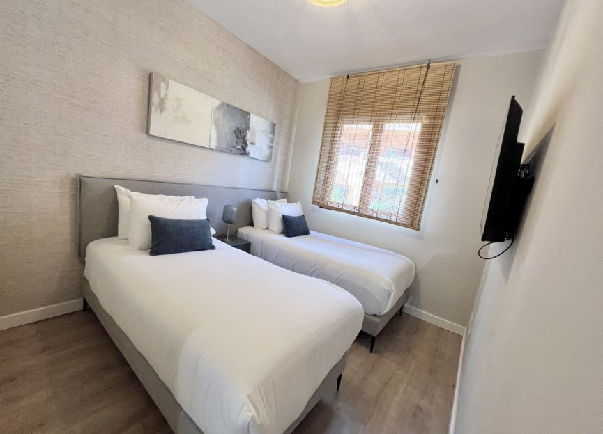 Reventa - Apartment - Middle Floor Apartment - Benahavís - Benahavís Centro