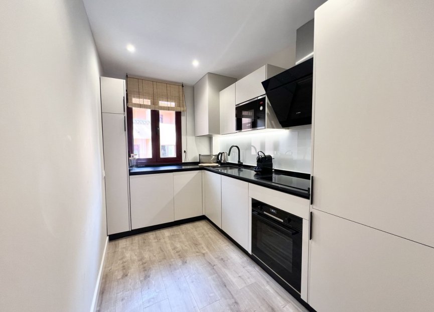 Reventa - Apartment - Middle Floor Apartment - Benahavís - Benahavís Centro