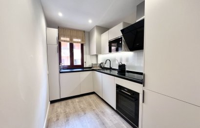 Reventa - Apartment - Middle Floor Apartment - Benahavís - Benahavís Centro