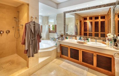 Resale - House - Detached Villa - Marbella - Marbella Centro