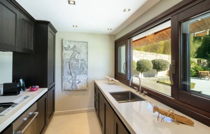 Resale - House - Detached Villa - Marbella - Marbella Centro