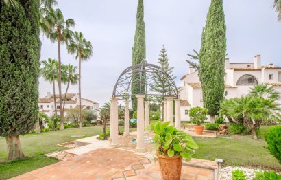 Resale - Ground floor apartment - Marbella - The Golden Mile