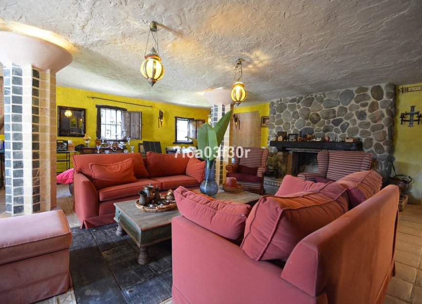 Reventa - House - Detached Villa - Marbella - Nueva Andalucia