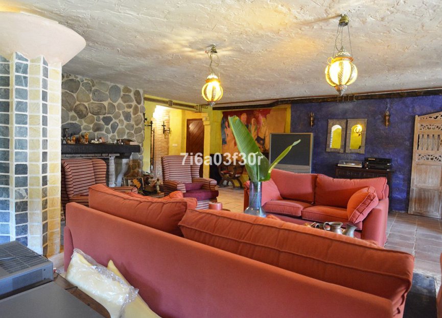 Reventa - House - Detached Villa - Marbella - Nueva Andalucia