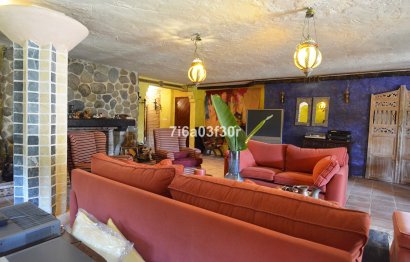 Reventa - House - Detached Villa - Marbella - Nueva Andalucia