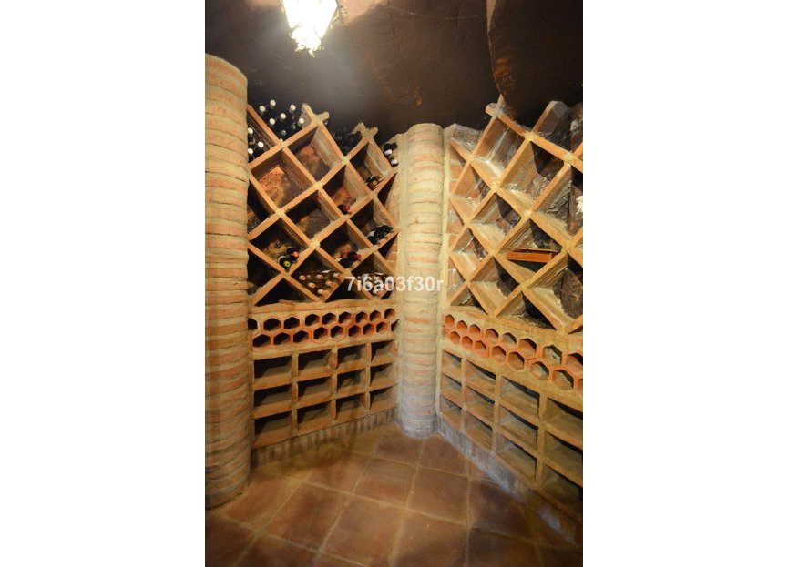 Reventa - House - Detached Villa - Marbella - Nueva Andalucia