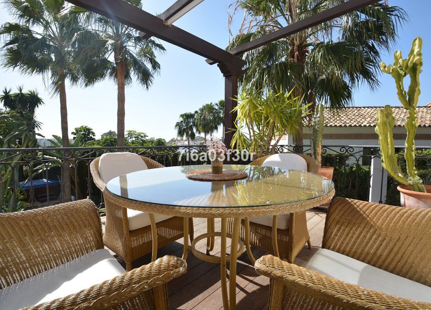 Reventa - House - Detached Villa - Marbella - Nueva Andalucia