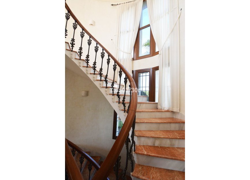 Reventa - House - Detached Villa - Marbella - Nueva Andalucia