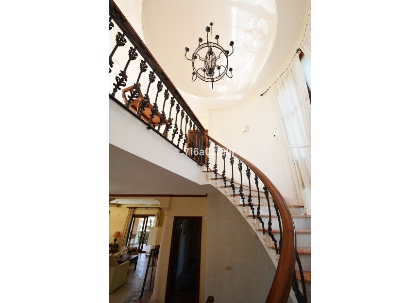 Reventa - House - Detached Villa - Marbella - Nueva Andalucia