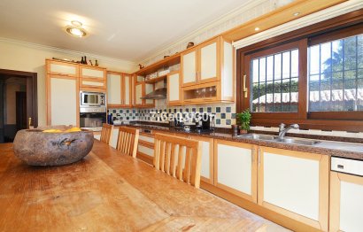 Reventa - House - Detached Villa - Marbella - Nueva Andalucia