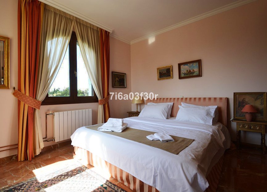 Reventa - House - Detached Villa - Marbella - Nueva Andalucia