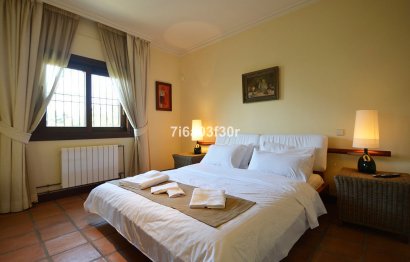 Reventa - House - Detached Villa - Marbella - Nueva Andalucia