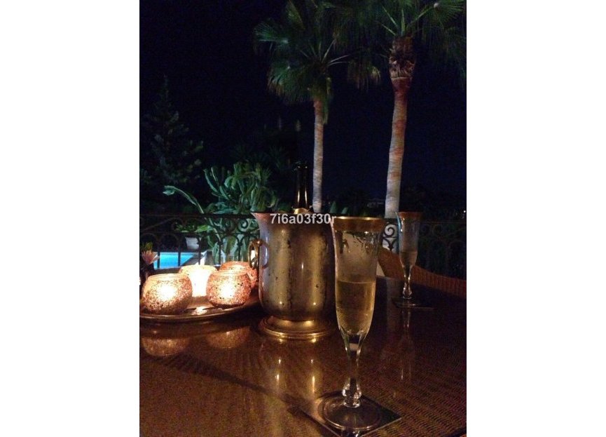 Reventa - House - Detached Villa - Marbella - Nueva Andalucia