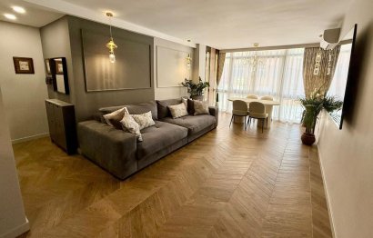 Resale - Apartment - Middle Floor Apartment - Fuengirola - Fuengirola Centro