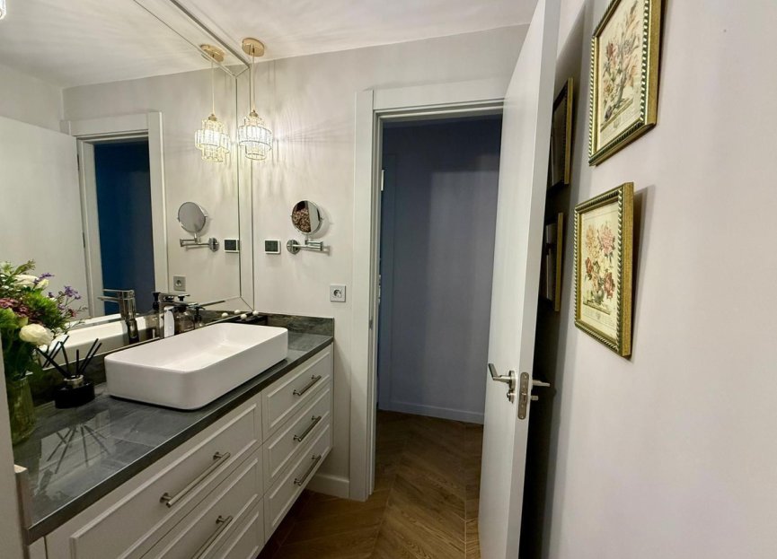 Resale - Apartment - Middle Floor Apartment - Fuengirola - Fuengirola Centro