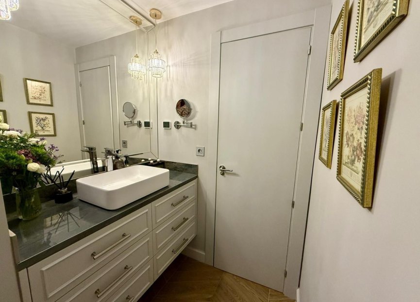 Resale - Apartment - Middle Floor Apartment - Fuengirola - Fuengirola Centro