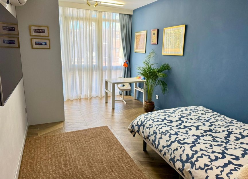 Resale - Apartment - Middle Floor Apartment - Fuengirola - Fuengirola Centro