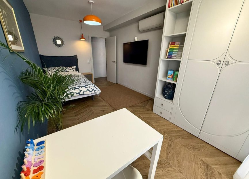 Resale - Apartment - Middle Floor Apartment - Fuengirola - Fuengirola Centro