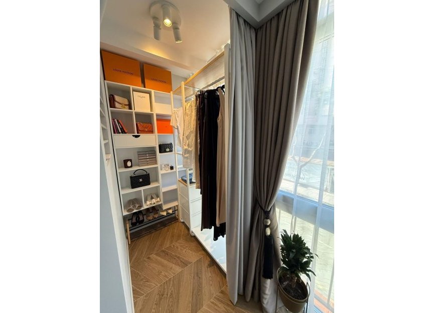 Resale - Apartment - Middle Floor Apartment - Fuengirola - Fuengirola Centro