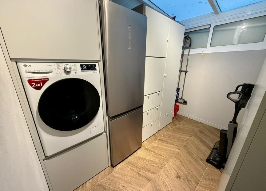 Resale - Apartment - Middle Floor Apartment - Fuengirola - Fuengirola Centro