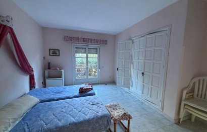 Resale - Apartment - Middle Floor Apartment - Marbella - Nueva Andalucia