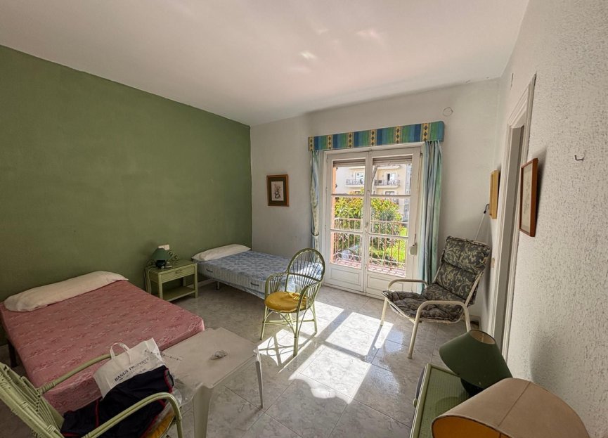 Resale - Apartment - Middle Floor Apartment - Marbella - Nueva Andalucia