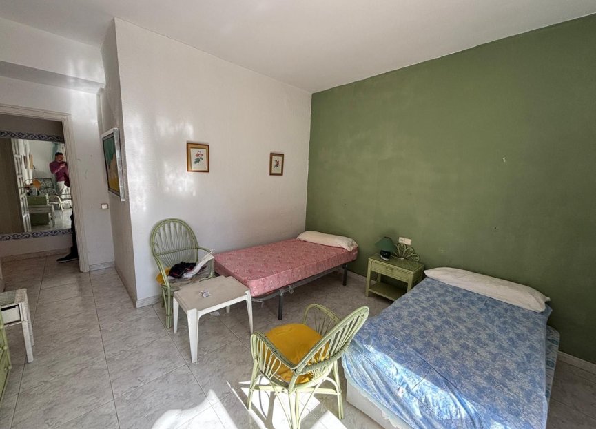 Resale - Apartment - Middle Floor Apartment - Marbella - Nueva Andalucia