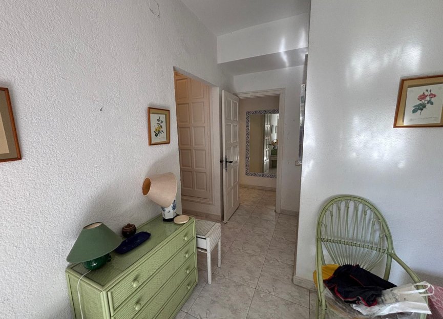 Resale - Apartment - Middle Floor Apartment - Marbella - Nueva Andalucia