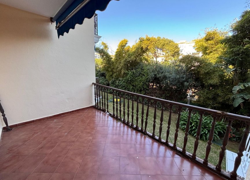 Resale - Apartment - Middle Floor Apartment - Marbella - Nueva Andalucia