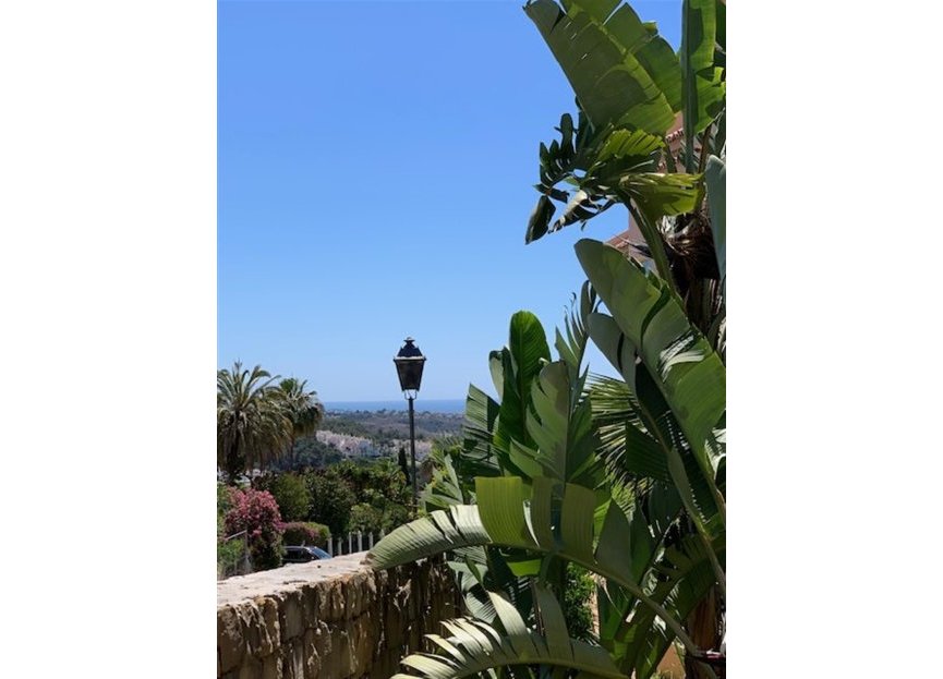 Resale - Ground floor apartment - Marbella - Nueva Andalucia