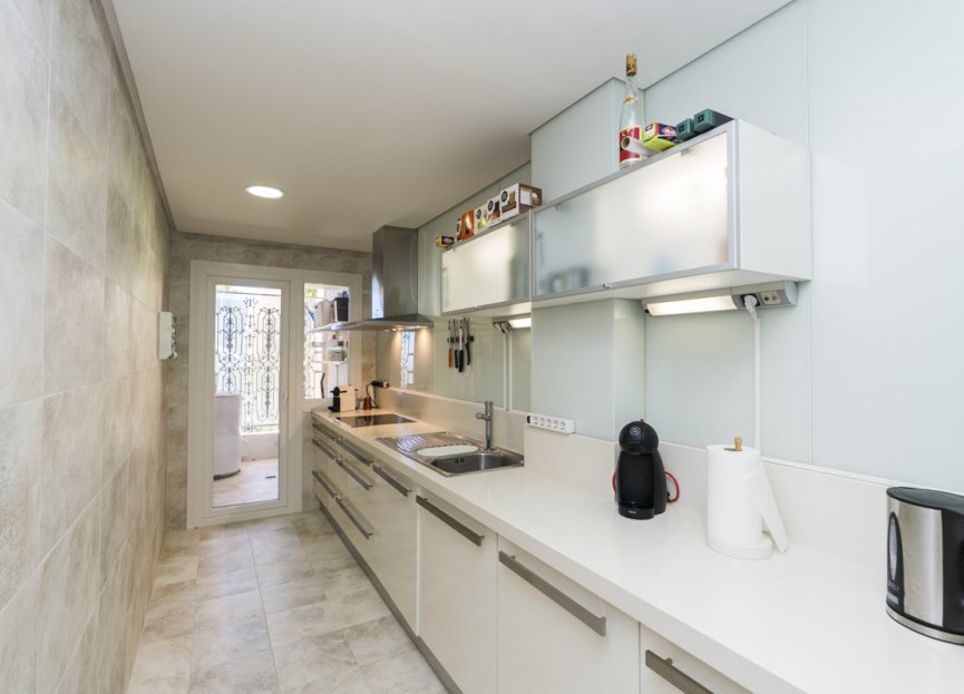 Resale - Ground floor apartment - Marbella - Nueva Andalucia