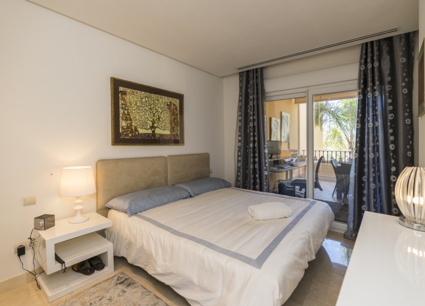 Resale - Ground floor apartment - Marbella - Nueva Andalucia
