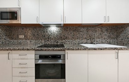 Resale - Ground floor apartment - Estepona - Estepona Centro